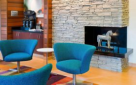Fairfield Inn & Suites Lexington Keeneland Airport